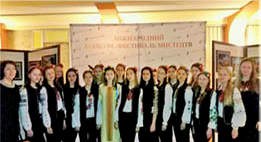 Хор учнів старших класів «Gloria»