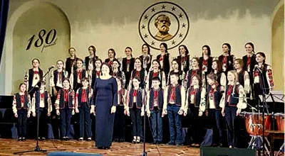 Хор учнів старших класів «Gloria»