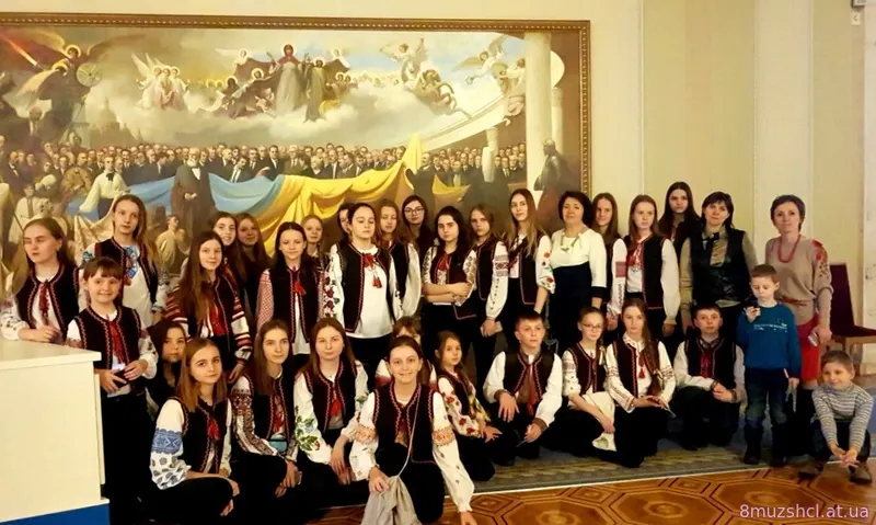 Хор учнів старших класів «Gloria»